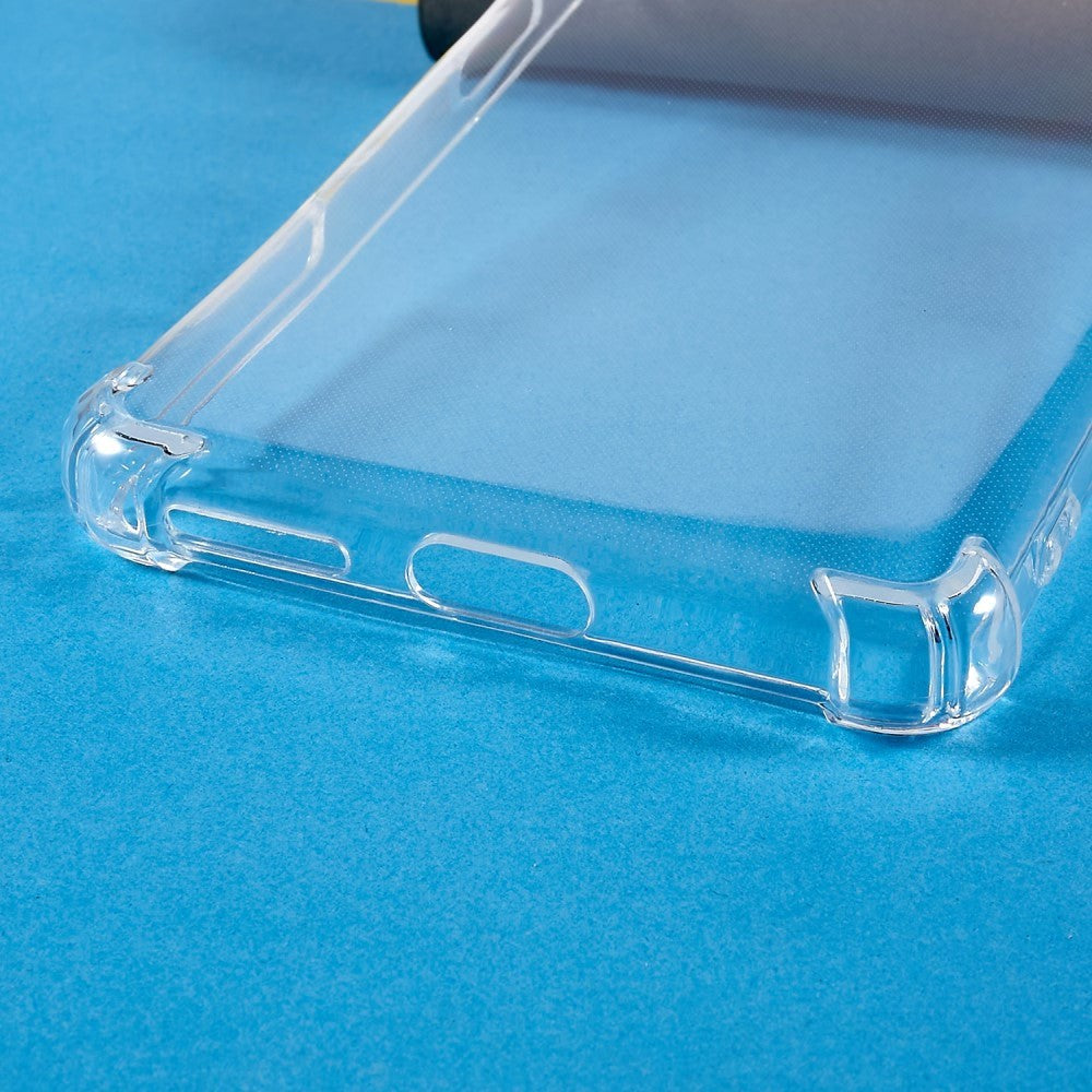 Xiaomi Poco F4 GT Flexibel Plast Stötsäker Skal - Genomskinlig