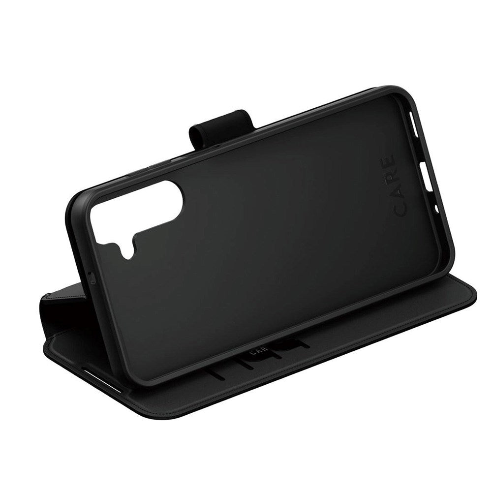 CARE by PanzerGlass Samsung Galaxy A55 (5G) Feature Wallet Case med Stativfunktion - Svart