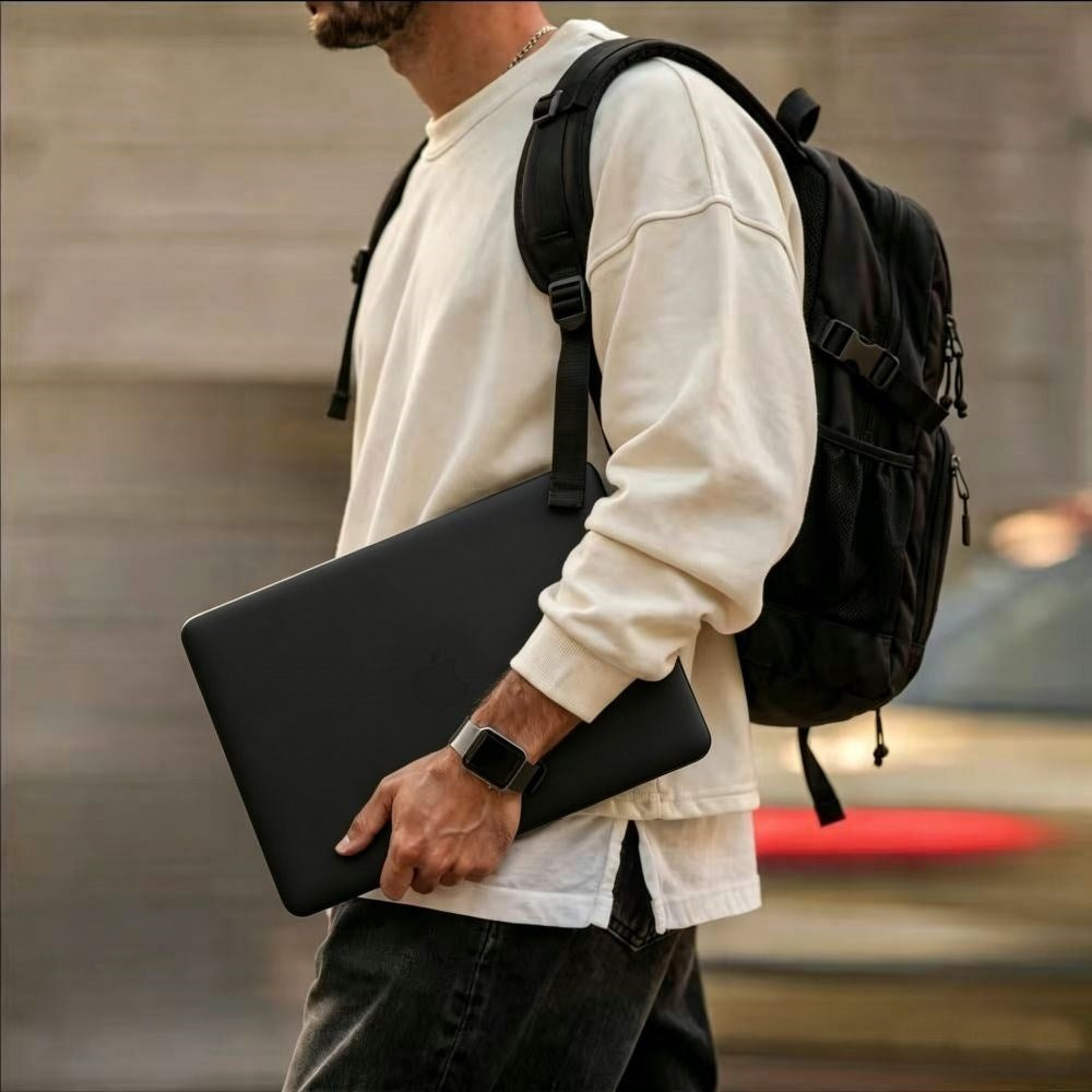 MacBook Air 15" M5/M4/M3/M2 (2026-2023) Tech-Protect Softshell Fodral – Mattsvart