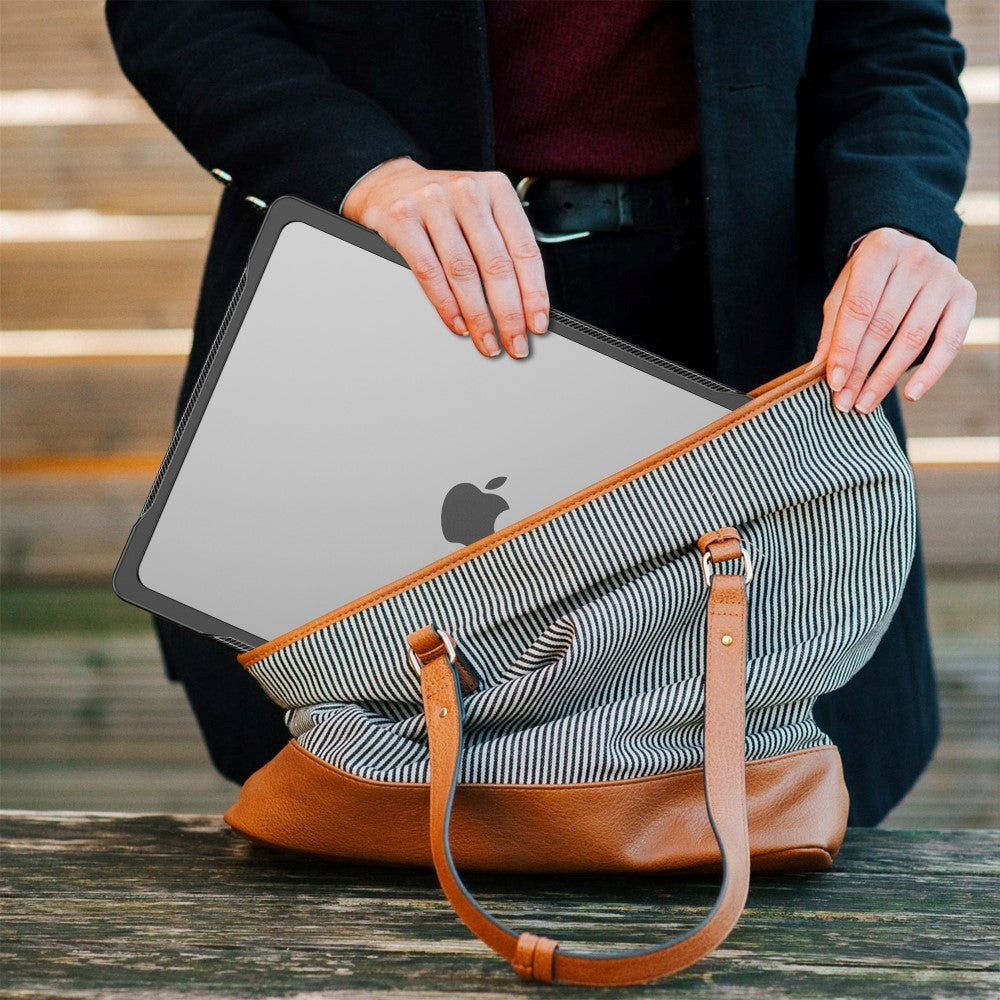 MacBook Air 15" M2/M3/M4 (2023-2025) Hårdplast Skal - Transparent