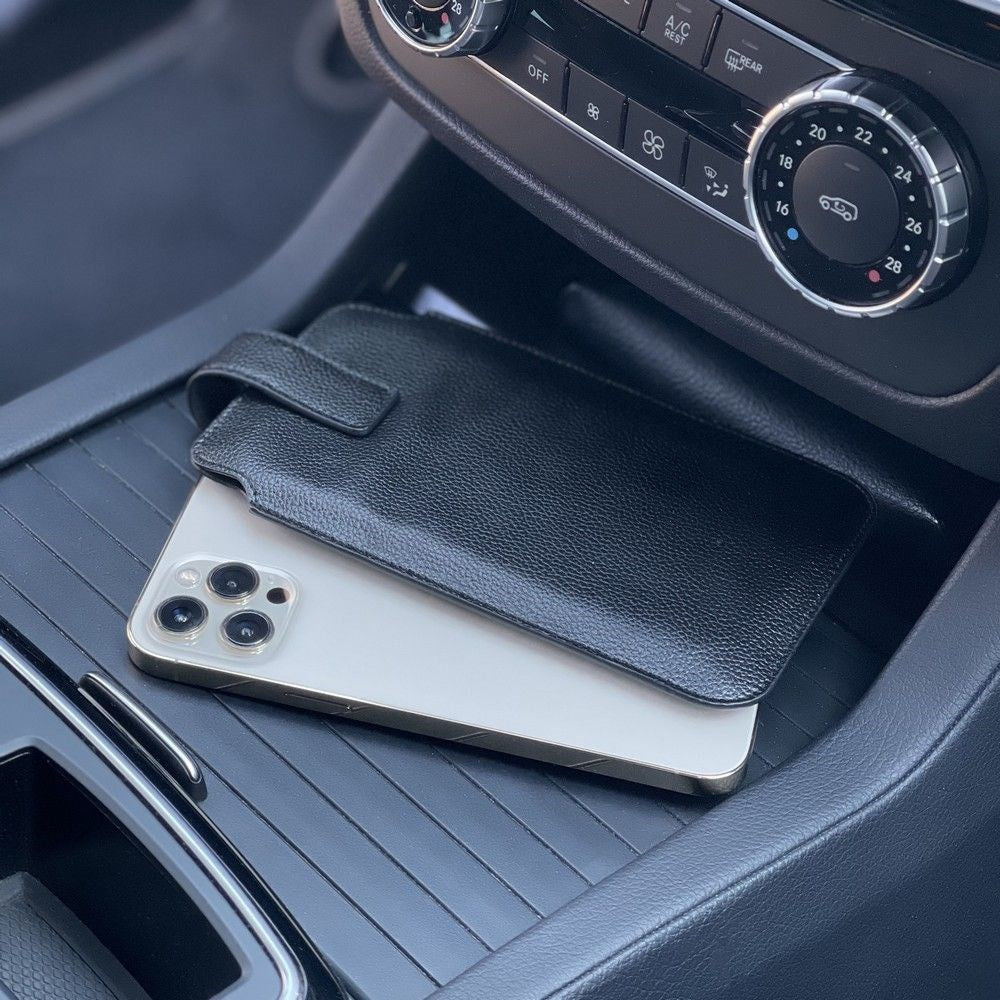 Tech-Protect Universal Mobilfodral (Max 17,5 x 10,5 cm) - Svart