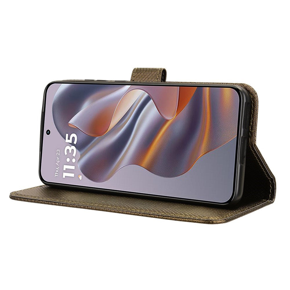 EIDERWOOD Motorola Edge 50 Neo (5G)/Moto S50 (5G)/ThinkPhone 25 (5G) Konstläder Flip Fodral m. Diamant Textur - Brun