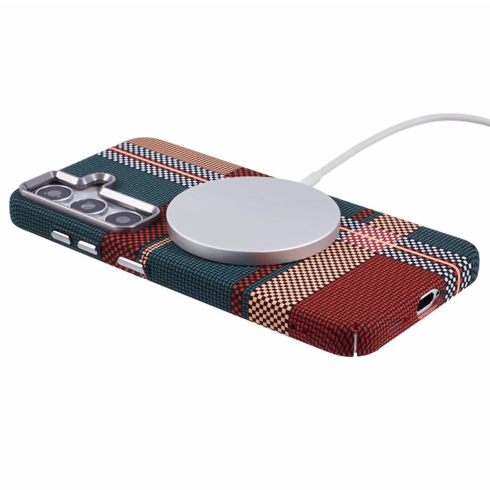 EIDERWOOD Mönstrad Carbon Skal - Samsung Galaxy S24 - MagSafe Kompatibel - Light Checkered Pattern