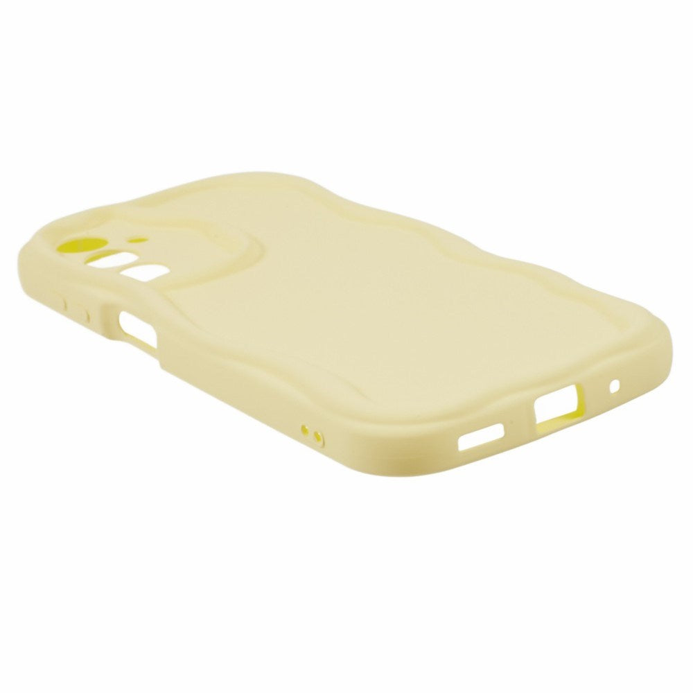 EIDERWOOD Samsung Galaxy S23 FE Flexibelt Plast Skal med Vågiga Kanter - Gul