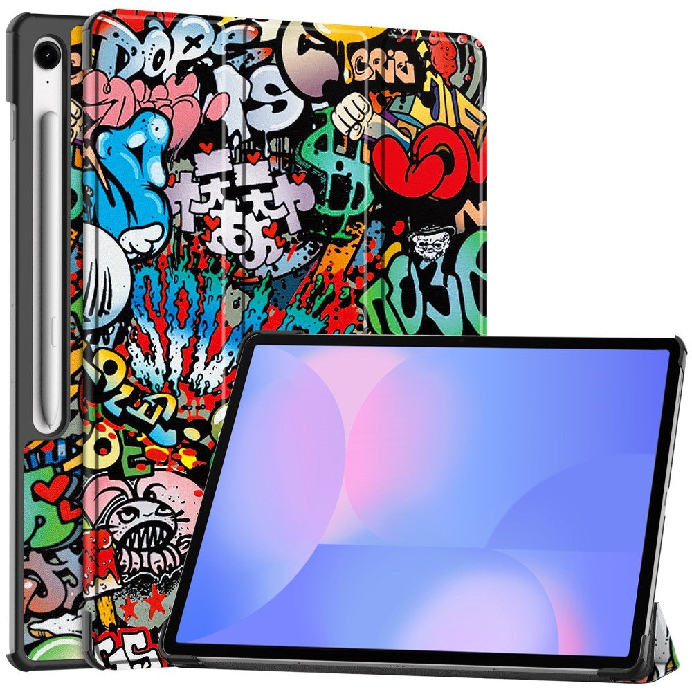EIDERWOOD Samsung Galaxy Tab S10 FE+ (Plus) Tri-Fold Konstläder Flip Fodral m. Mönster - Graffiti
