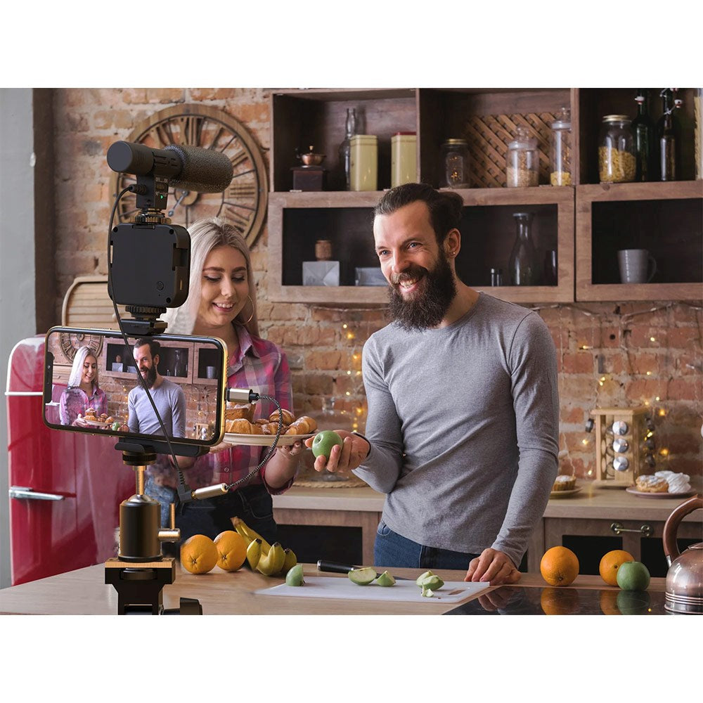 Digipower Follow Me Vlogging Kit med Stativ för Smartphone med Fjärrkontroll & Mikrofon - Svart