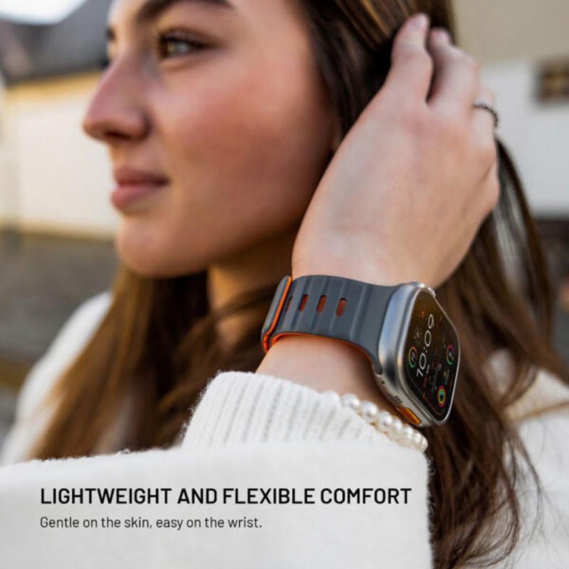 Apple Watch (42/44/SE/45/46/49mm) Fixed Magnetiskt Silikonarmband - Grå / Orange