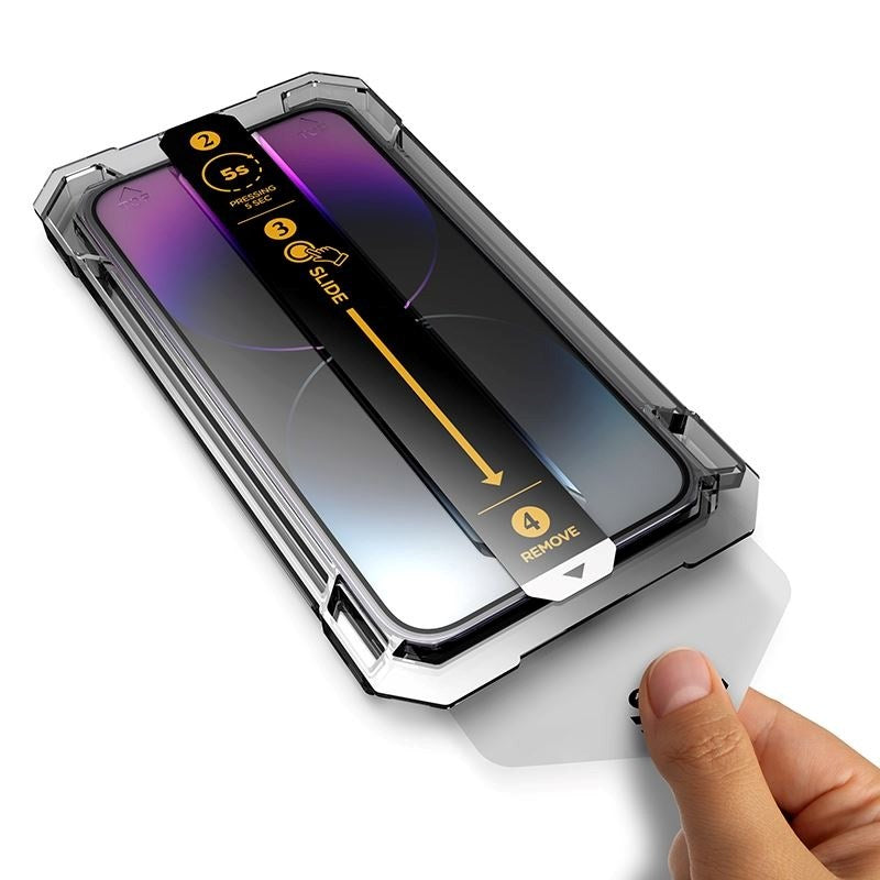 iPhone 16e / 14 / 13 / 13 Pro Mobile Origin Skärmskyddsglas m. Applikator - Genomskinlig / Svart Kant