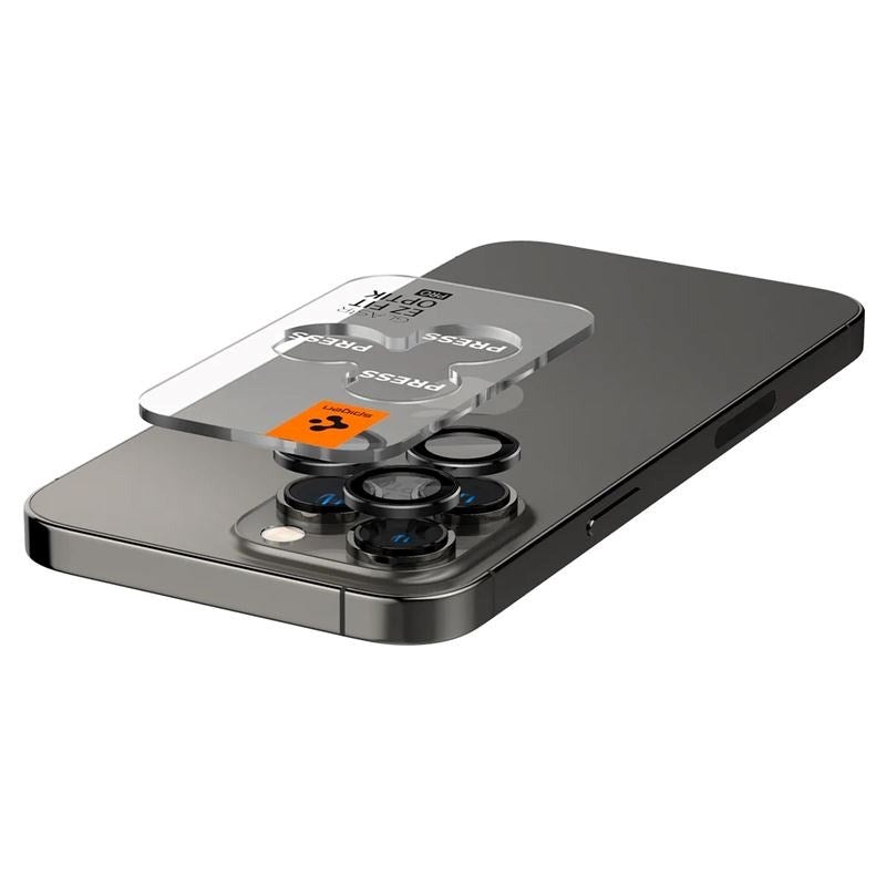 iPhone 17 Pro / 17 Pro Max / 16 Pro / 16 Pro Max / 15 Pro / 15 Pro Max / 14 Pro / 14 Pro Max Spigen EZ Fit. tR Optik Pro Kameralinsskydd - 2 St - Genomskinlig / Svart