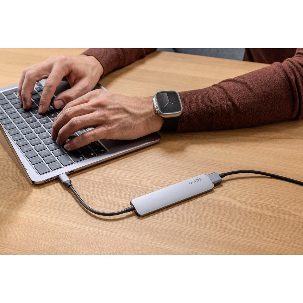 Epico 6-i-1 USB-C Adapter – Aluminium Design med 8K Oppløsning - Space Grey