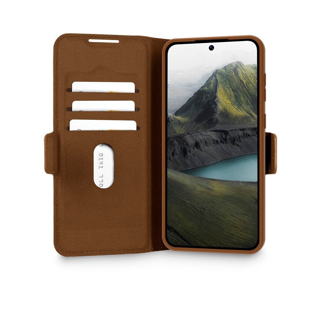 Samsung Galaxy A56 (5G) dbramante1928 Oslo Pro Slim Återvunnen Plast Fodral med Korthållare - Brun