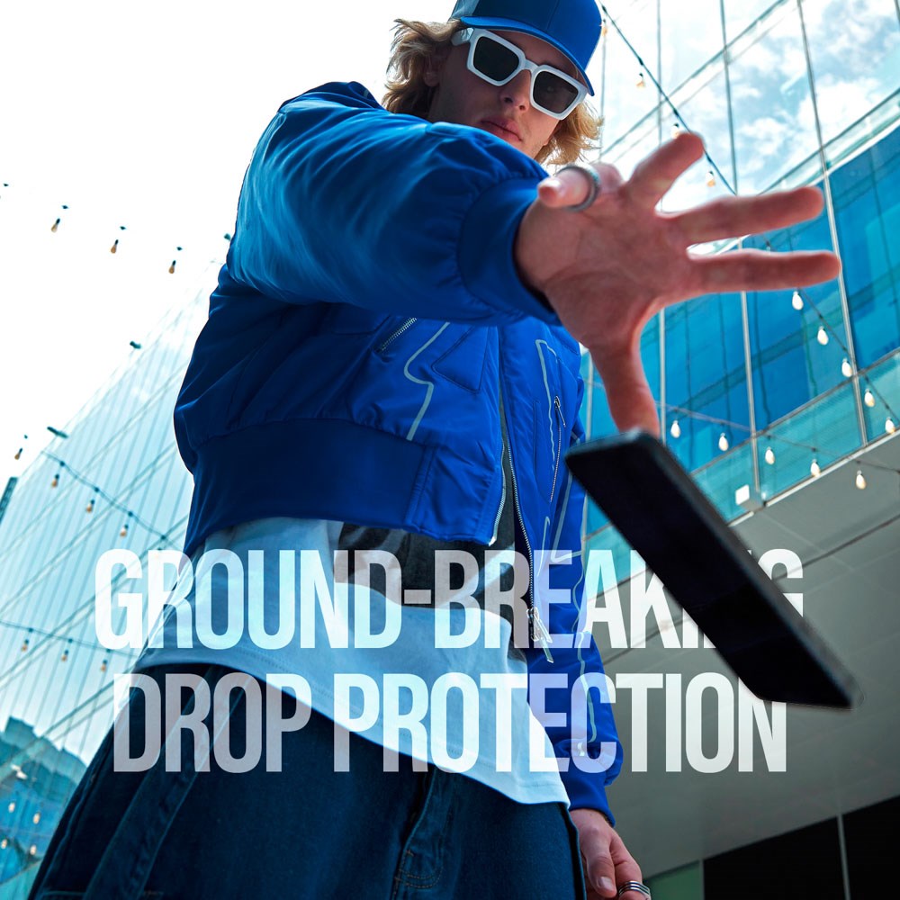 iPhone 16e / 14 / 13 / 13 Pro PanzerGlass Ultra Wide Fit Privacy Skärmskydd med EasyAligner - Genomskinlig / Privacy