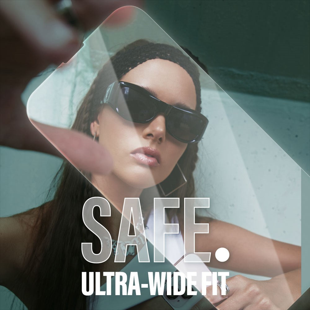 SAFE by PanzerGlass iPhone 16e / 14 / 13 / 13 Pro Ultra-Wide Fit Skärmskyddsglas med EasyAligner - Genomskinlig