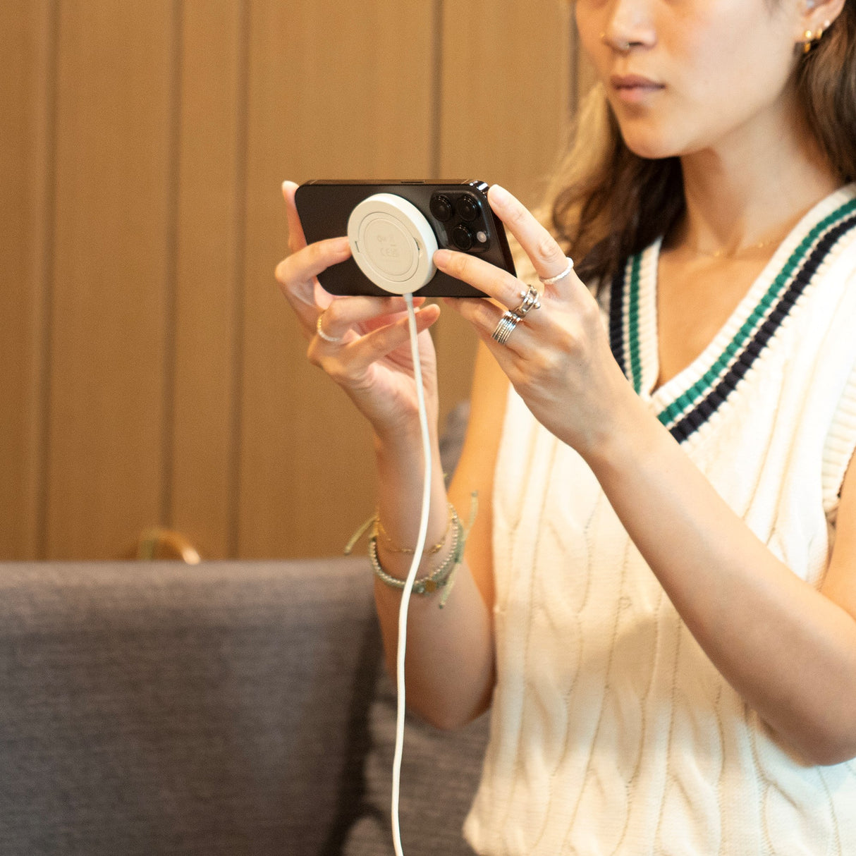 Native Union Snapstand Qi2 Magnetisk Trådlös Laddare m. Ståfunktion - Beige