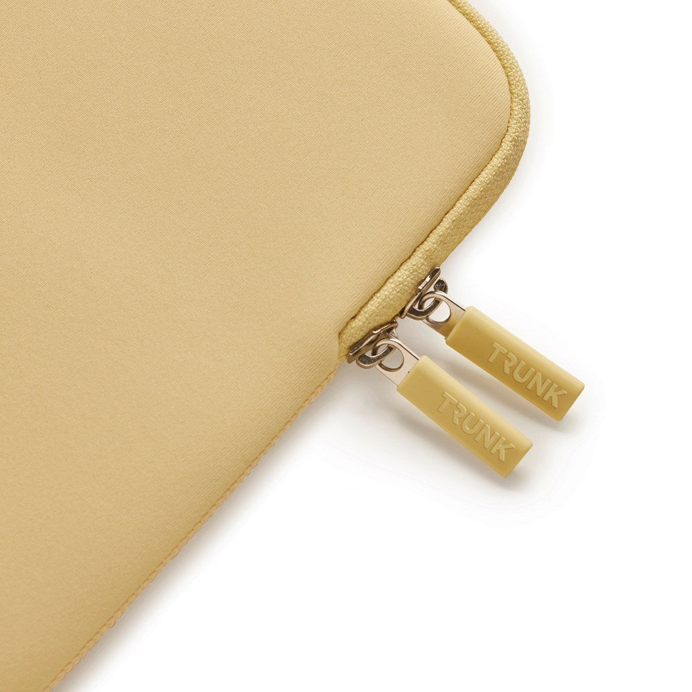 Trunk Neoprene Sleeve för MacBook 15" (34 x 23.5 x 1 cm) - Chardonnay