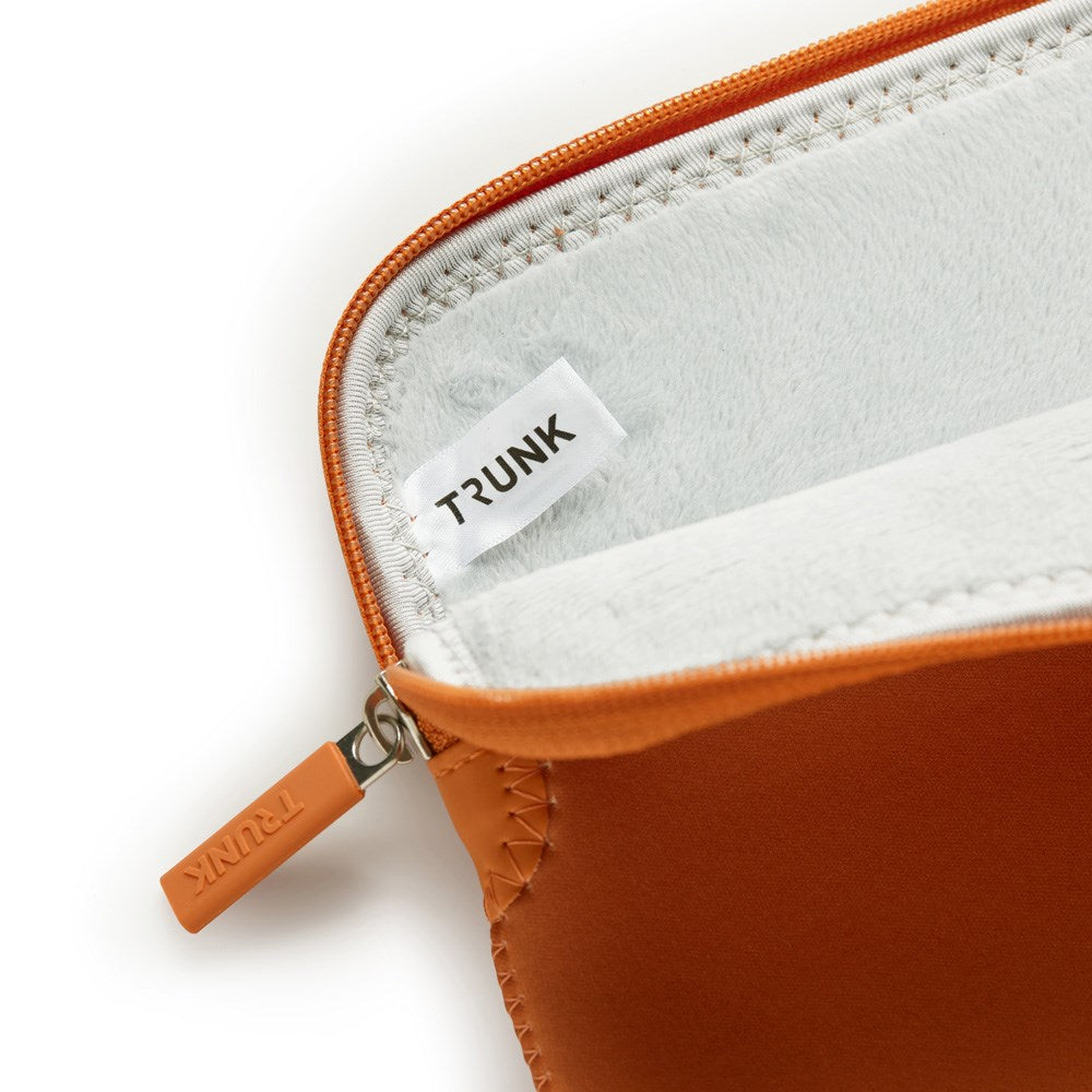 Trunk Neoprene Sleeve för MacBook 13" (30.5 x 21.5 x 1.5 cm) - Marmalade