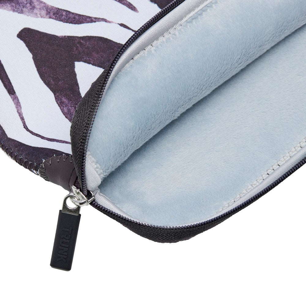 Trunk Neoprene Sleeve för MacBook 13" (30.5 x 21.5 x 1.5 cm) - Zebra