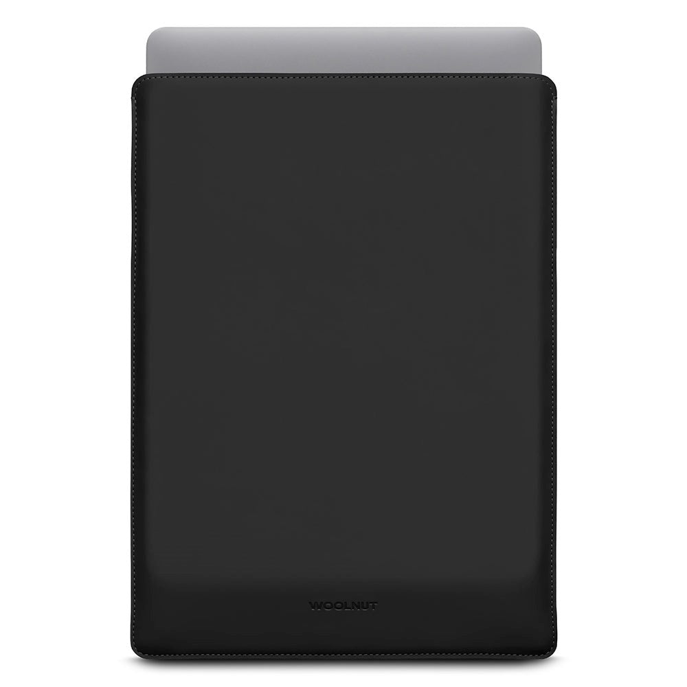 Woolnut Konstläder Sleeve för MacBook / Laptop (370 x 260mm) - Svart