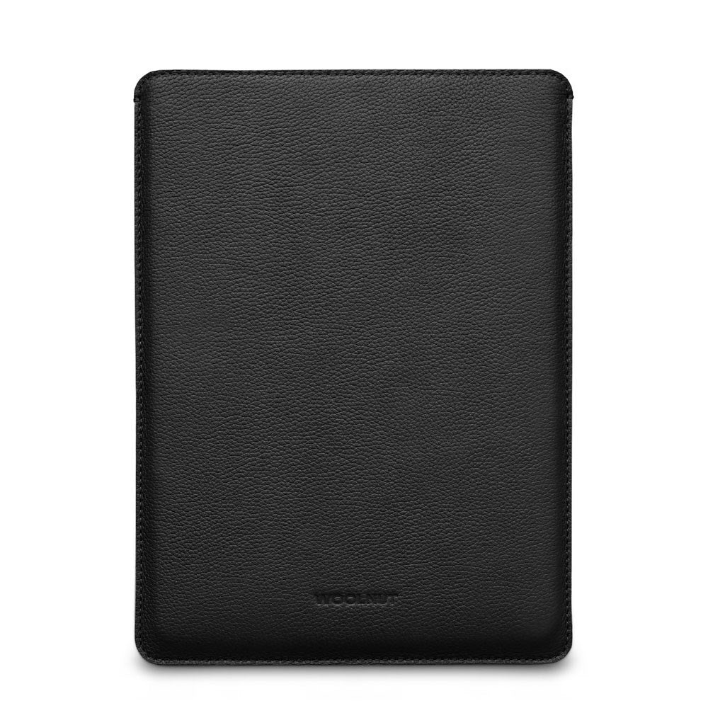 Woolnut MacBook Pro 14" M5 / M4 / M3 / M2 / M1 (2025 / 2021) Äkta Läder Folio Sleeve - 24.5 x 33 cm - Svart