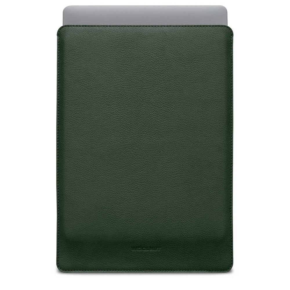 Woolnut MacBook Pro 16" M4 / M3 / M2 / M1 (2024 - 2021) Äkta Läder Folio Sleeve - 27.5 x 37.5 cm - Grön