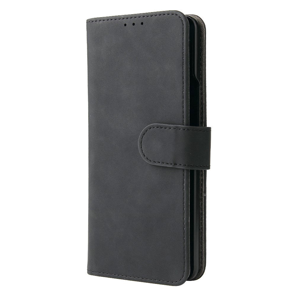 Samsung Galaxy Z Fold3 5G Soft Leather Wallet Case - Svart