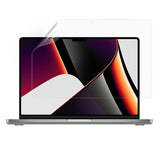 MacBook Pro 14 M5 / M4 / M3 / M2 / M1 (2025 - 2021) Full Fit Skärmskyddsfilm - Genomskinlig