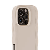 Holdit iPhone 16 Pro Wavy Skal - Light Beige