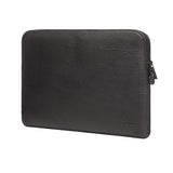 Trunk Veganskt Läder Sleeve till Macbook 13" (30,5 x 22 x 2 cm) - Black Apple Peel