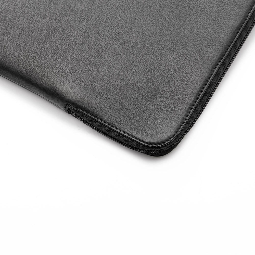 Trunk Äkta Läder Sleeve till MacBook 14" (33 x 23,5 x 2 cm) - Black