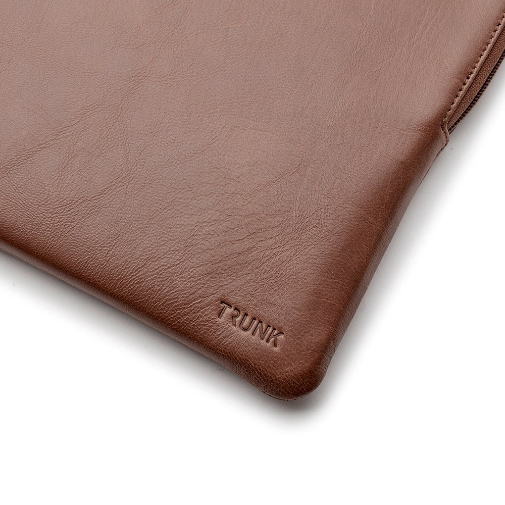 Trunk Äkta Läder Sleeve till MacBook 14" (33 x 23,5 x 2 cm) - Brown