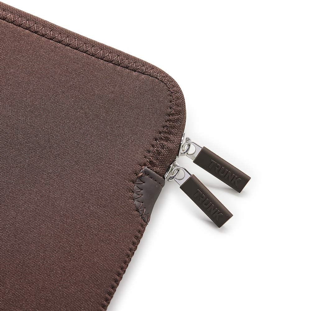 Trunk Neopren Sleeve till Macbook 13" (32 x 22 x 2 cm) - Java Brown