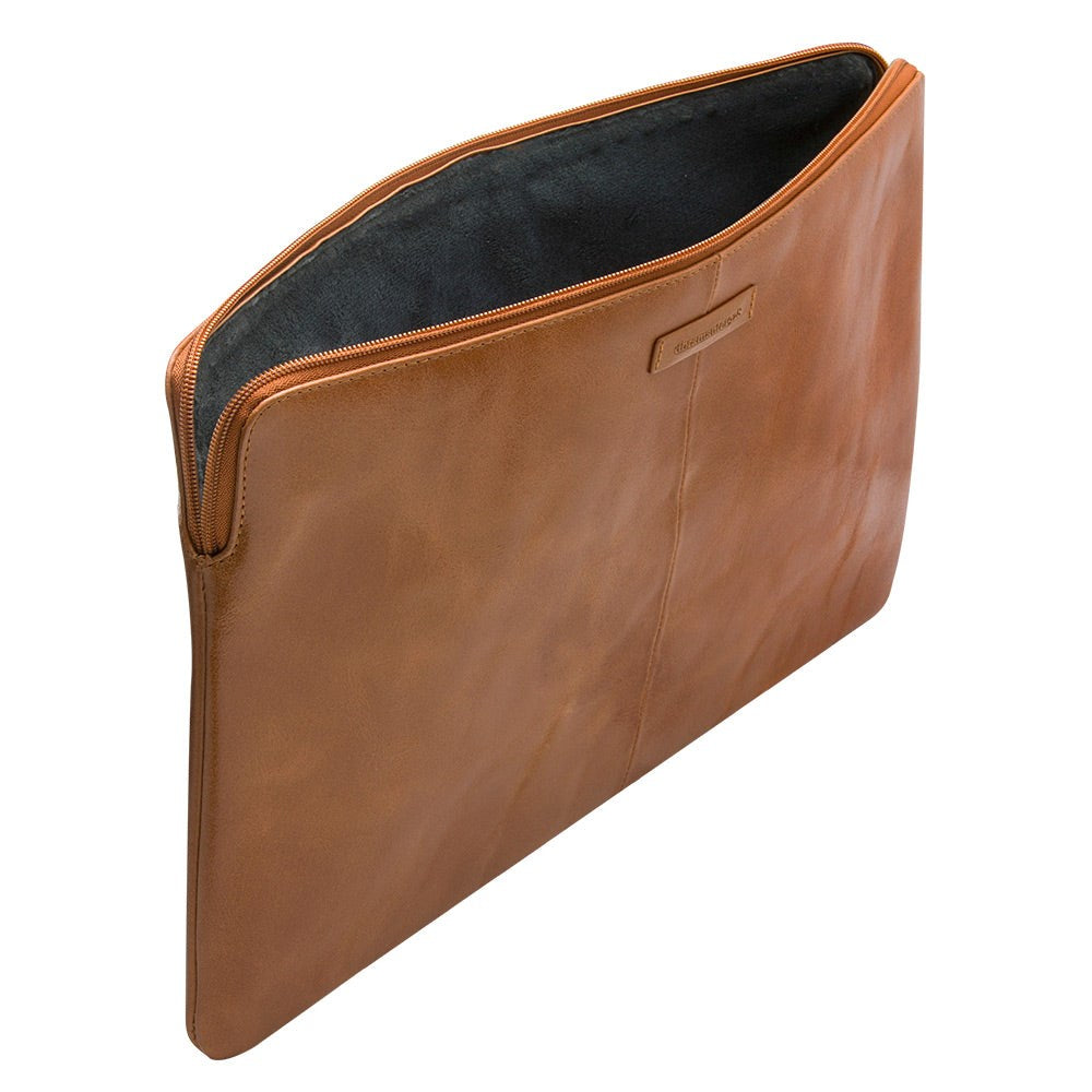 dbramante1928 Skagen Pro Sleeve i Äkta Läder för MacBook / Laptop 15-16" (380 x 265 mm) - Tan