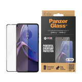 Motorola Moto G72 / G84 PanzerGlass Ultra Wide Fit Skärmskyddsglas - Platinum Strength - Svart Kant