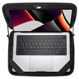 Laptop 13-14" Spigen Rugged Armor Pouch - Svart