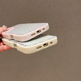 EIDERWOOD iPhone 16 Hybrid Skal med Rosetter och Strass - Genomskinlig / Vit