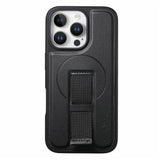 iPhone 16 Pro Hård Plast Skal m. Konstläder Baksida & Fingerrem - MagSafe Kompatibel - Svart