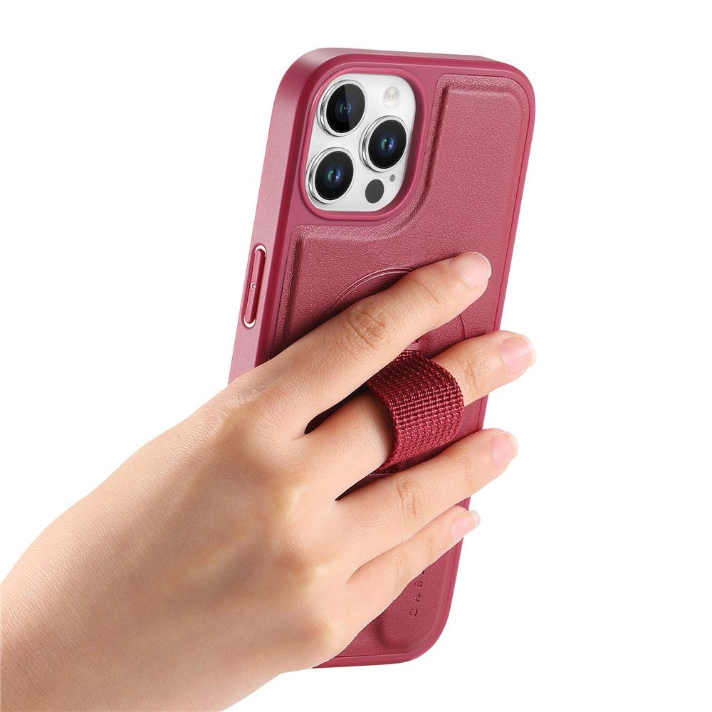 iPhone 12 / 12 Pro Hård Plast Skal m. Konstläder Baksida & Fingerrem - MagSafe Kompatibel - Röd