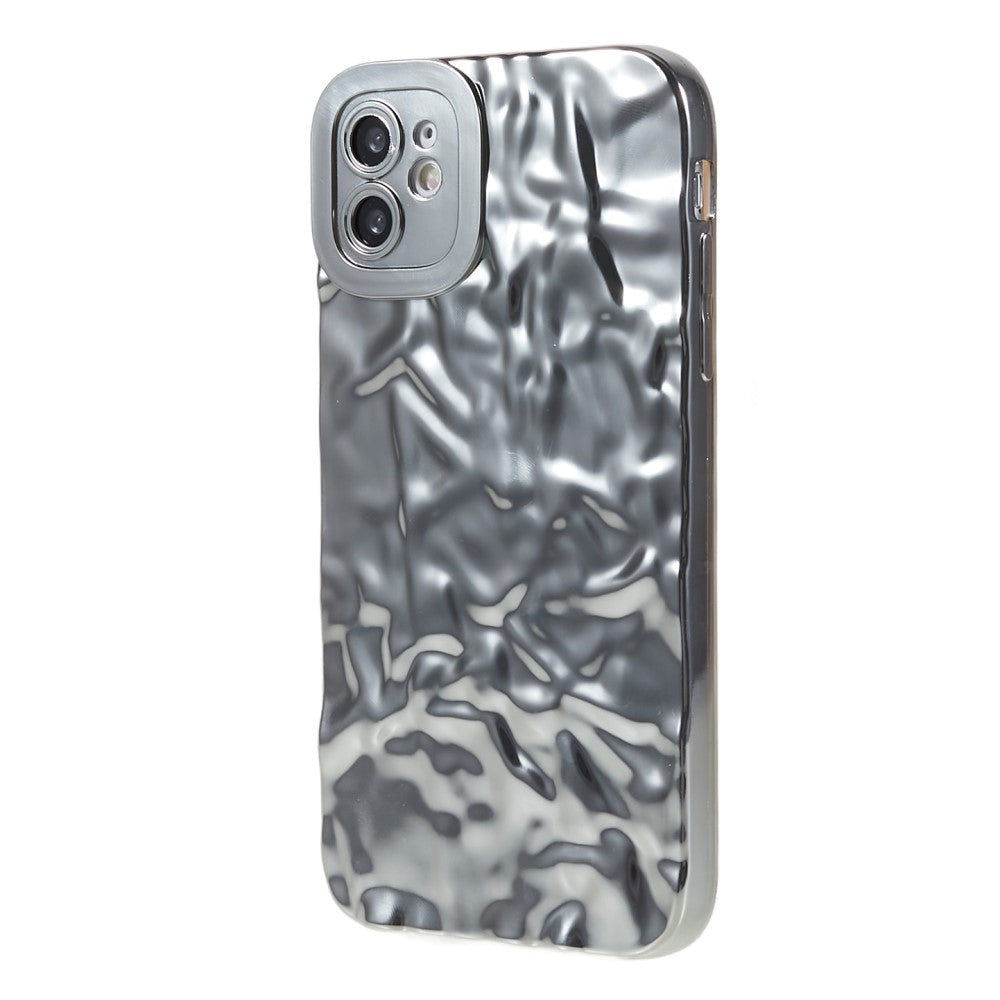 iPhone 11 Glänsande Flexibelt Plast Skal - Vågigt Design - Silver