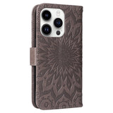 iPhone 15 Pro Läder Plånboksfodral med Rem - Mandala Blomma - Brun