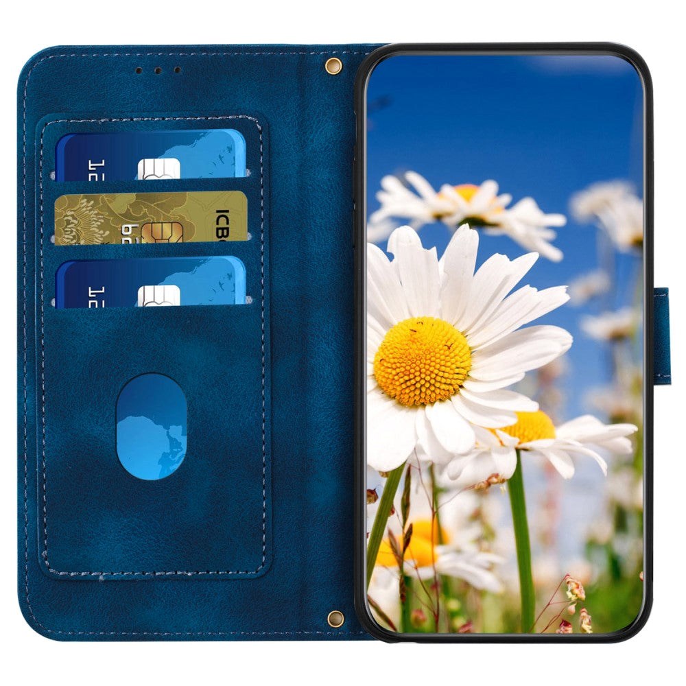 iPhone 15 Plus Leather Flip Cover m. Blomstertryck - Mörkblå