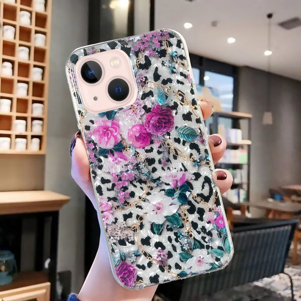 iPhone 15 Flexibelt Plastskal - Leopard och Blommönster