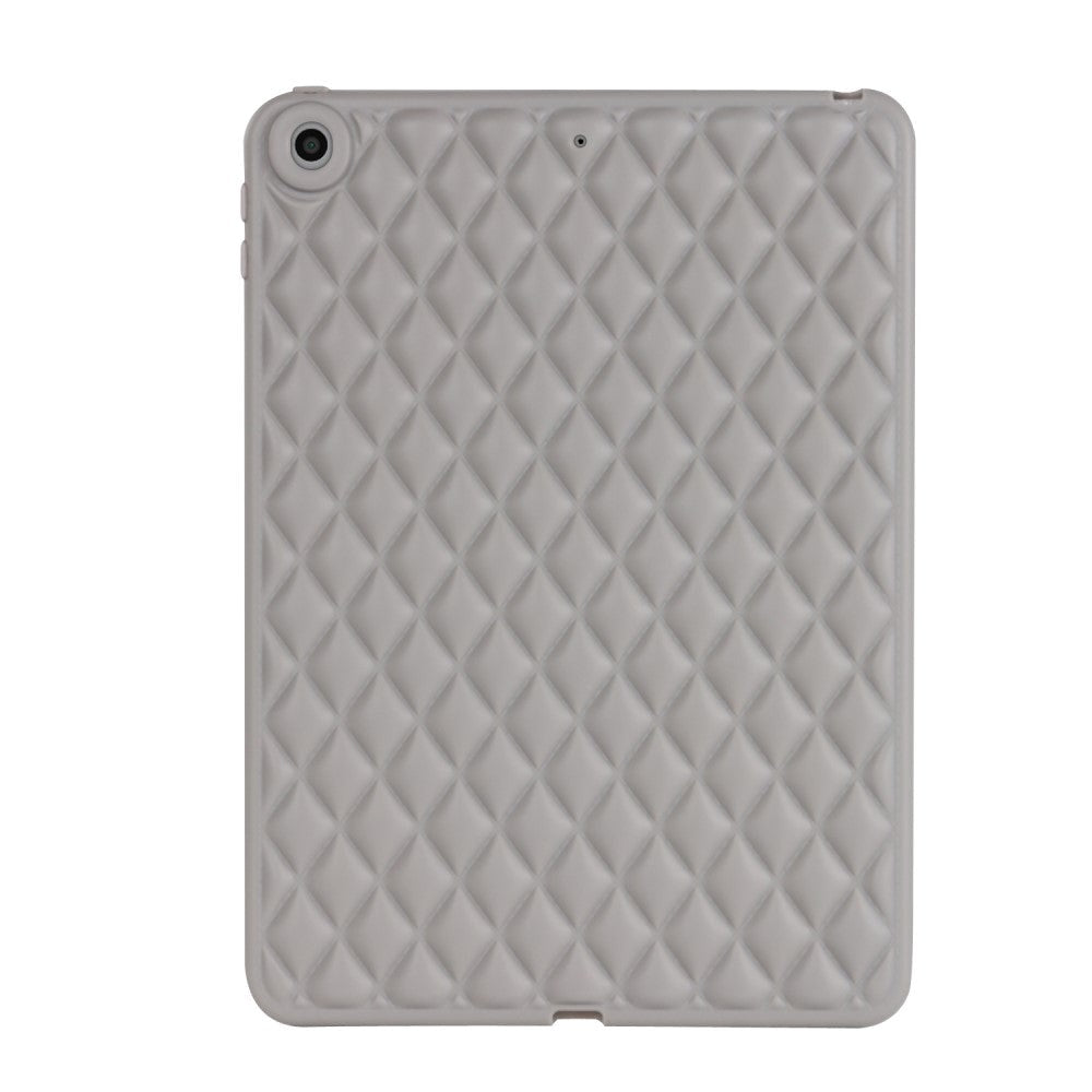 iPad 9.7 (2018-2017) / iPad Air 2 Flexibelt Plast Skal - Rhombe Design - Grå