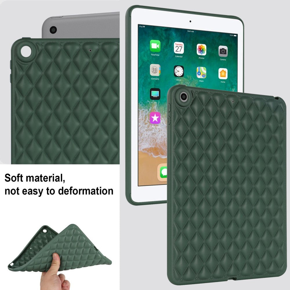 iPad 9.7 (2018-2017) / iPad Air 2 Flexibelt Plast Skal - Rhombe Design - Grön