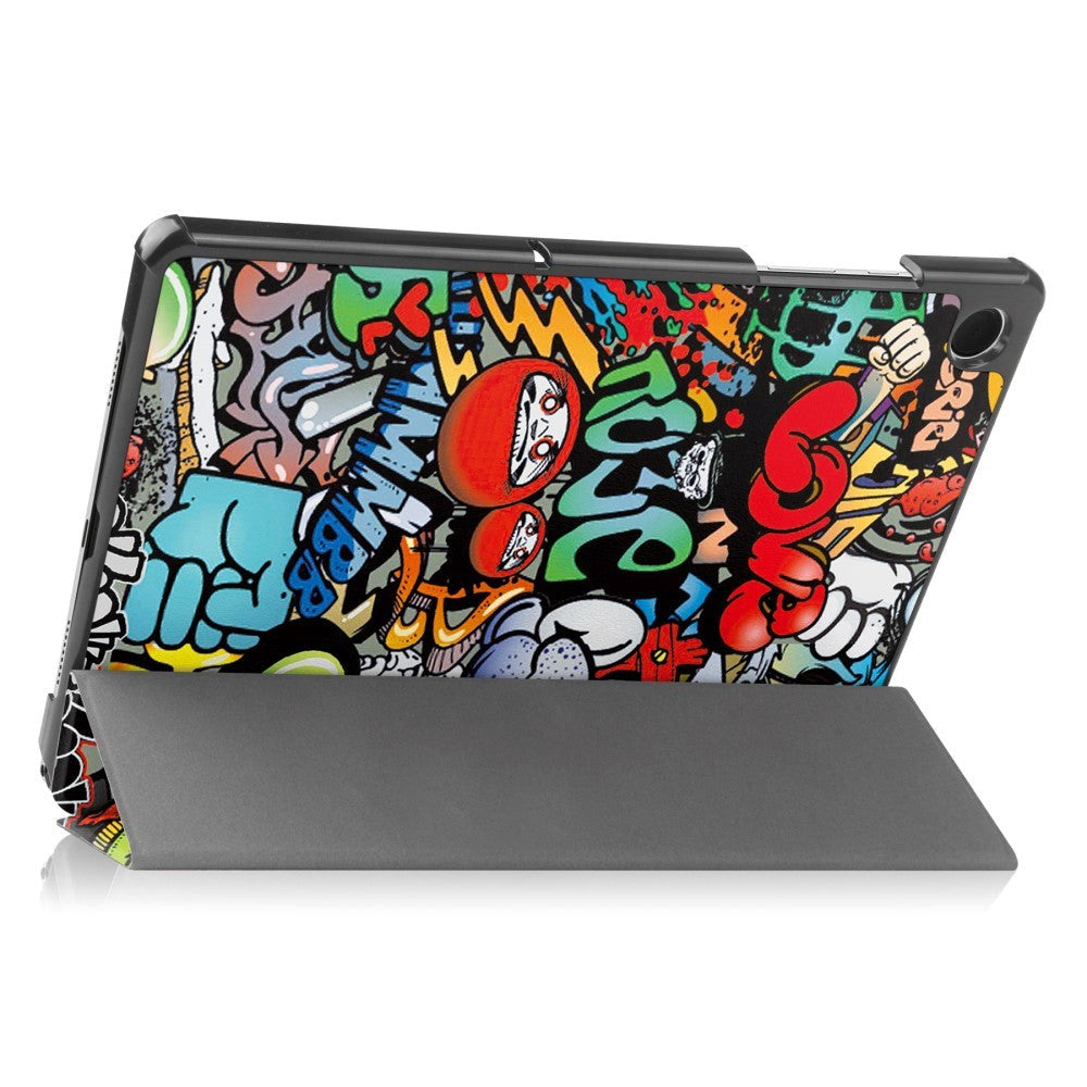 Samsung Galaxy Tab A9 Tri-Fold Tri-Fold Konstläder Fodral med Sleep-Wake Funktion - Graffiti