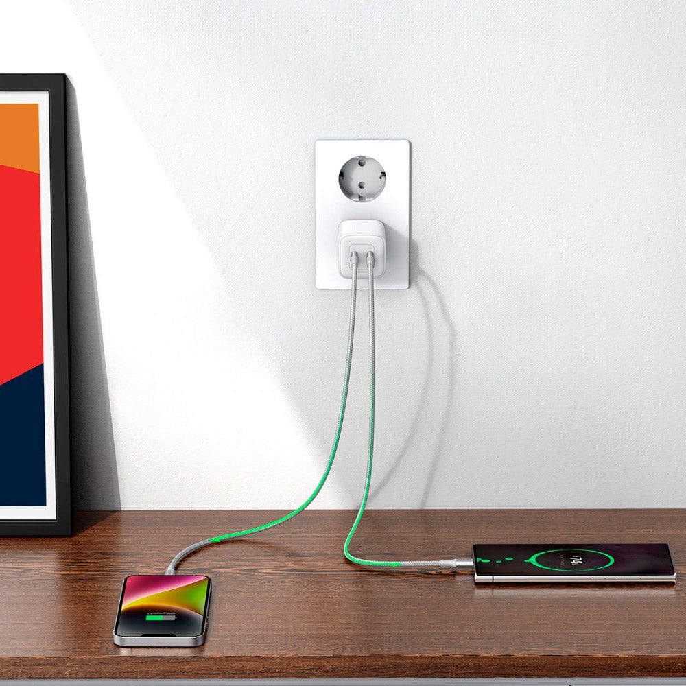 Ugreen PD 45W USB-C GaN Snabbladdare för Vägg med 2 x USB-C - Vit