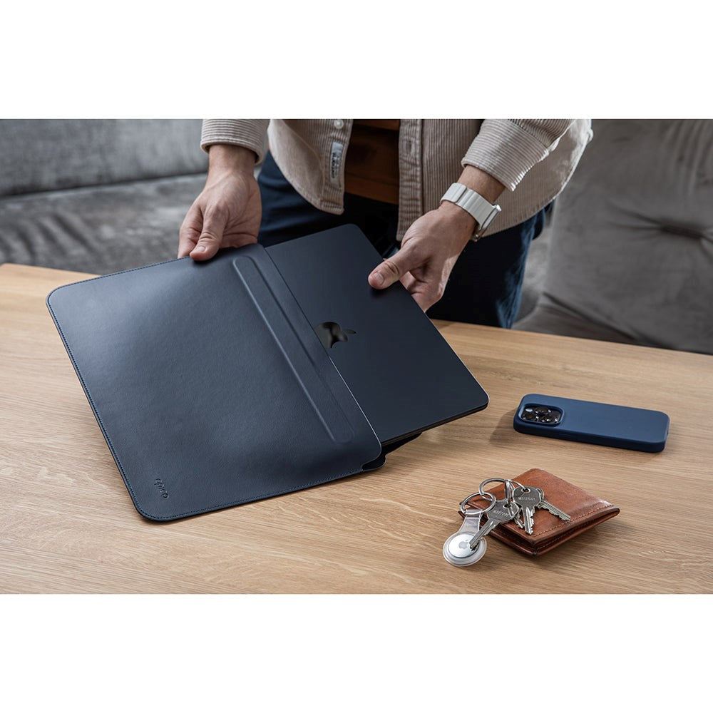 Epico Läder MacBook / Laptop Sleeve 14" (320 x 225 mm) - Svart