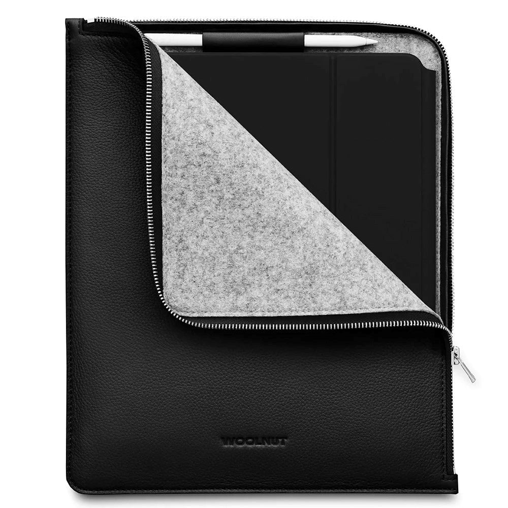 Woolnut iPad Pro 12,9" (2022/2021/2020/2018) / iPad Pro 13" (2024) Äkta Läder Folio Sleeve - Sort