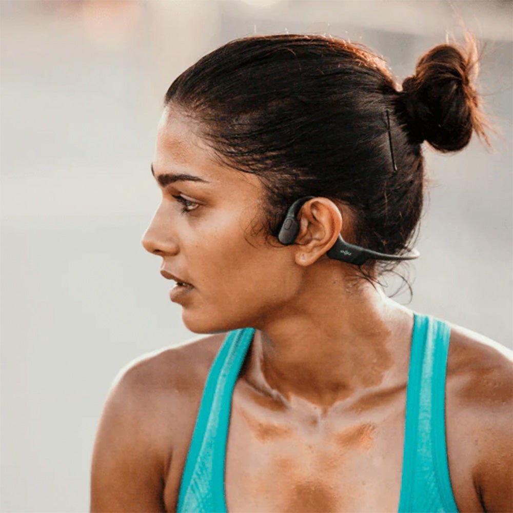 Shokz OpenRun - Trådlösa Sporthörlurar med USB-C Laddning- Svart