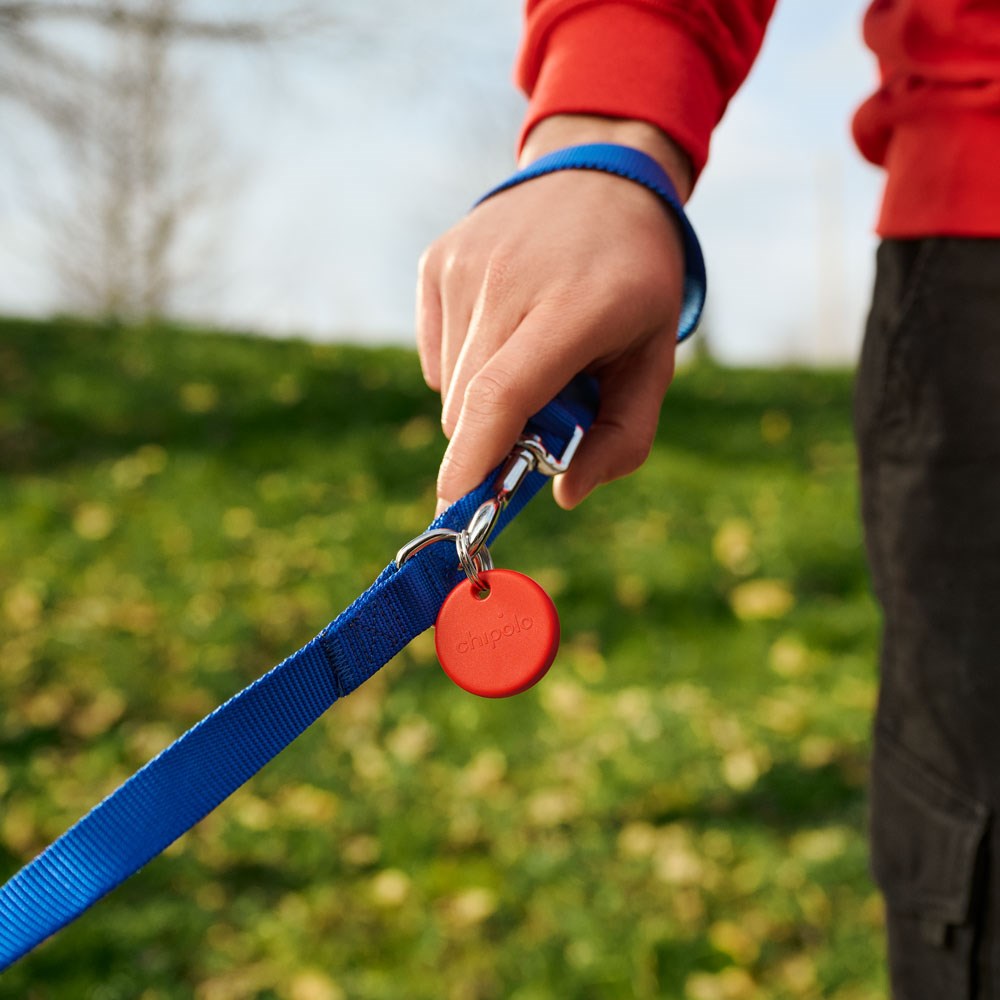 Chipolo POP Bluetooth GPS Tracker - Kompatibel med Apple Find My & Google's Find My Device - Röd