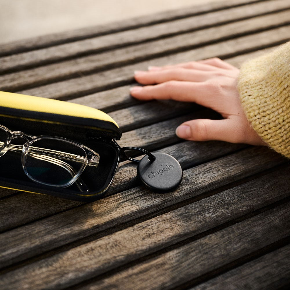 Chipolo POP Bluetooth GPS Tracker - Kompatibel med Apple Find My & Google's Find My Device - 4 Stk. - Svart
